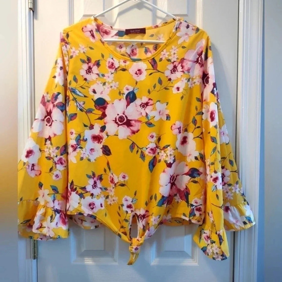 Laine Street yellow floral dolman sleeve top, size Large.  Boho, tropical fun - Picture 1 of 6